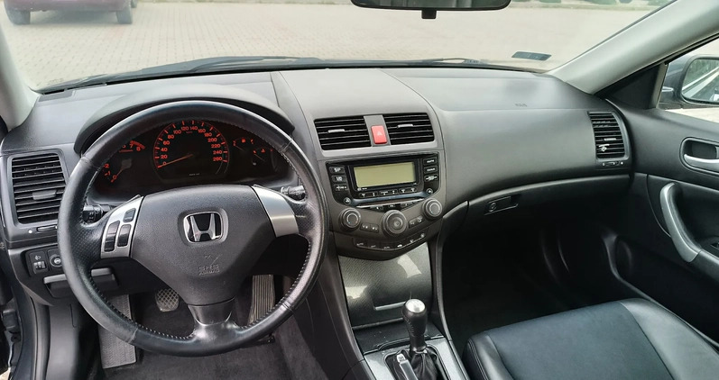 Honda Accord cena 15900 przebieg: 262000, rok produkcji 2003 z Jasło małe 106